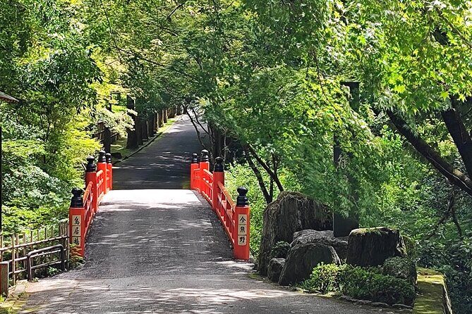 Kyoto Off The Beaten Path: Hidden Zen Garden & Magical Shrine - Stop 3: Tofuku-ji Temple and Zen garden time at Rinzai’s head temple