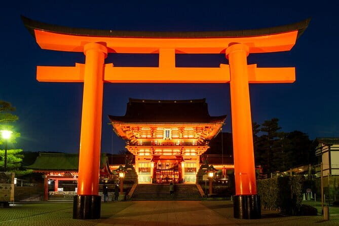 Kyoto Photography Masterclass - Private Photography Lesson - Gion streets: wood, signage, and the art of timing your angles