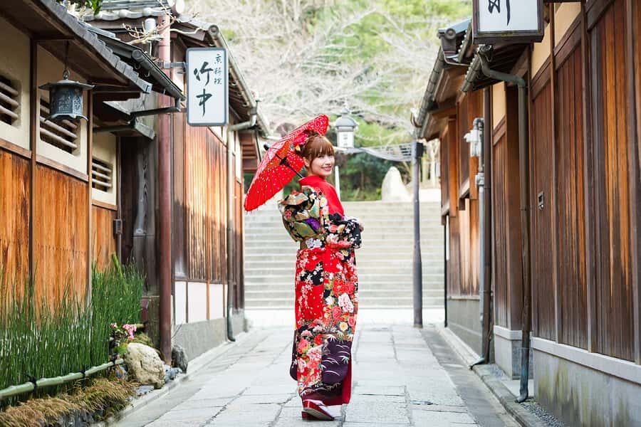 Kyoto: Premium Kimono Rental for 1 day to stroll around - Gojo Station Start: Location That Saves Time