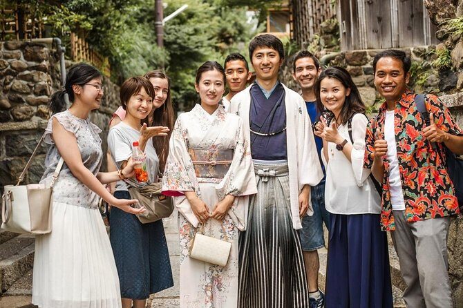 Kyoto Private 7-Hour Hidden Gems Tour with a Local – Unscripted - A public garden break when cherry blossoms season shows up