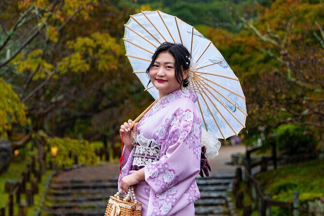 Kyoto Private Kimono Photoshoot for Couple and Solo - Maruyama Park and Yasaka Koshin-Do: early stops that set the mood