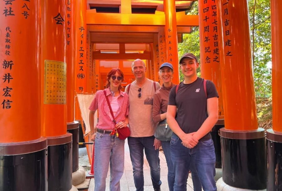Kyoto: Private tour with Kyoto's licensed guide. Spanish - Gion with a licensed guide: seeing the district at the right time