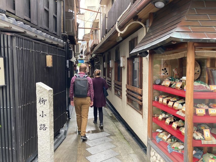 Kyoto: Private Walking Tour with Kiyomizu Temple & Gion - How much walking is really involved (and what to bring)