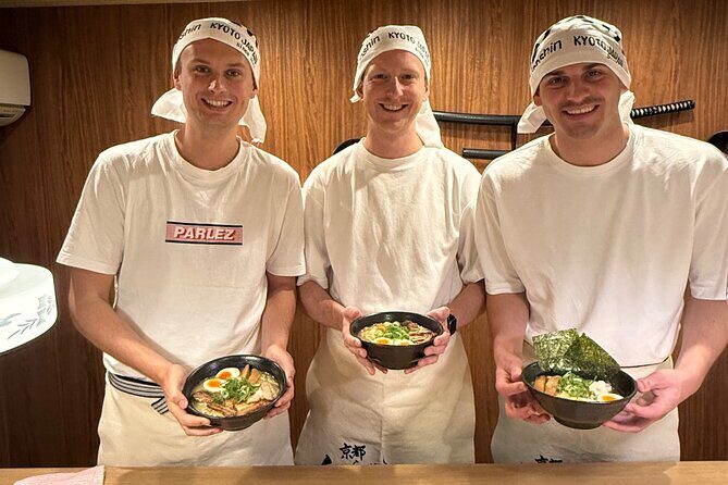 Kyoto Ramen Bowl Painting and Michelin Cooking Class - Chef Shin at the Center: What Makes the Teaching Style Work