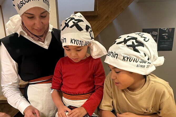 Kyoto Ramen Spoon Painting & Michelin Cooking Class - What you do during the outing: temple stops plus the ramen workshop rhythm