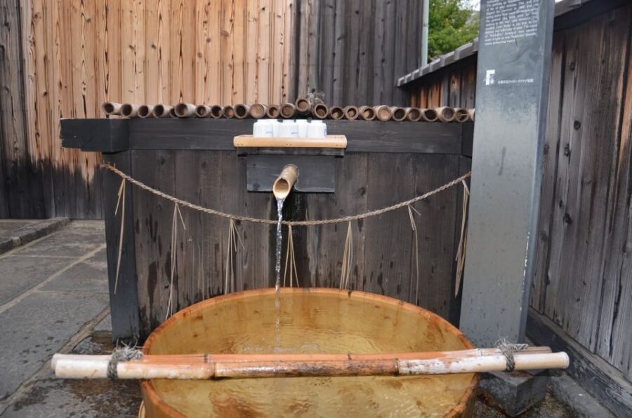 Kyoto Sake Brewery Tour - Getting there: finding the SoftBank meeting point in Fushimi