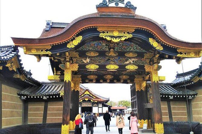 Kyoto Samurai and Geisha Town Private Walking Tour - Nijo Castle: Where the Shogun Stayed in Kyoto