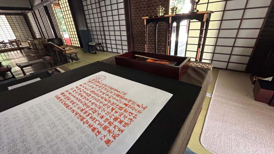 Kyoto: Shakyo & Matcha in Historic Temple Garden - Guided context that helps you see more