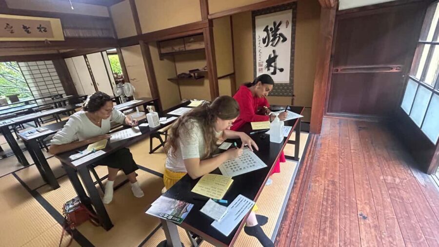 Kyoto: Shakyo & Matcha in Historic Temple Garden - Should you book this Kyoto Shakyo & Matcha tour?