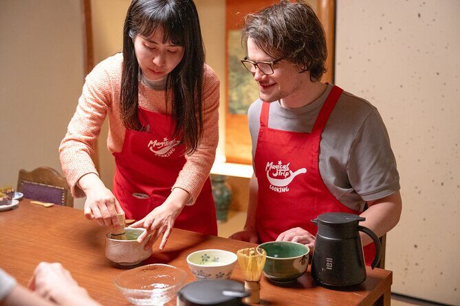 Kyoto Sushi Making Experience with a Professional Sushi Chef - Rolling sushi: learning a technique you can repeat at home