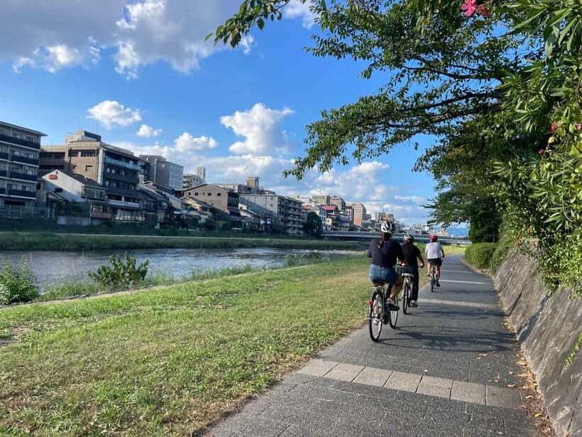 Kyoto : True Kyoto Avoid the crowds E-Bike Tour - Enkouji Temple: Serene and Unhurried