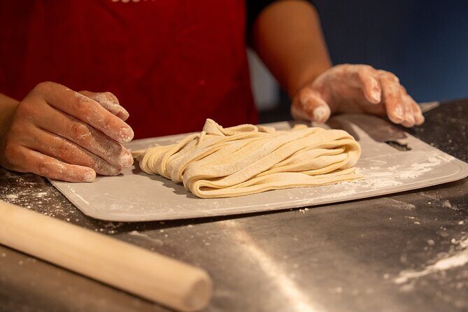Kyoto Udon and Tempura Cooking Class with Professional Chefs - Making onigiri and inari sushi without the mystery