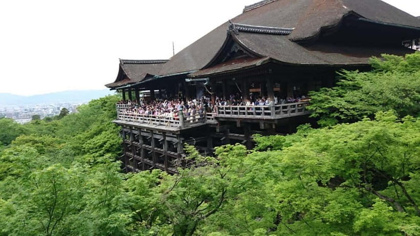 Kyoto: Walking tour Kiyomizu, Geisha District with a Local - Price and Value Check: Is $40 Worth It in Kyoto?