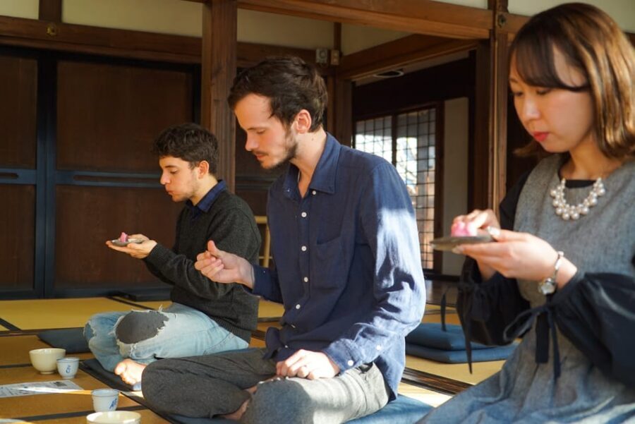 Kyoto: Zen Meditation and Garden Tour at a Temple with Lunch - Logistics that matter: timing, station meeting point, and comfort