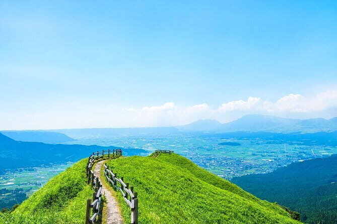 Kyushu: Aso Vocano, Grassland,Onsen and Aso shrine 1-Day Tour - The Big Picture: A Long Kyushu Day With Real Variety