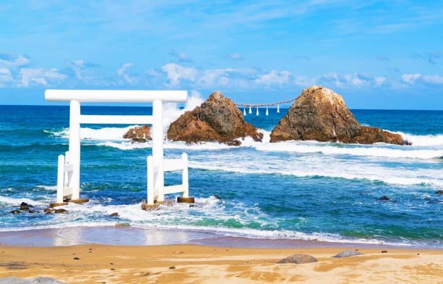 Kyushu Tour From Fukuoka: Itoshima Nature & Coastal Scenery - Getting From Fukuoka to Itoshima: 10 Hours, One Easy Ride