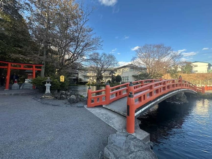 Lake Kawaguchi : Half day Private Tour with local guide - Narusawa Ice Cave: a short science-meets-scenery stop