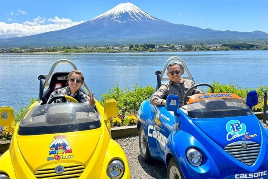 Lake Kawaguchiko: Electric Mini Car Guided Tour - Small Group Comfort and Photo Help: The Pace You Want for Fuji