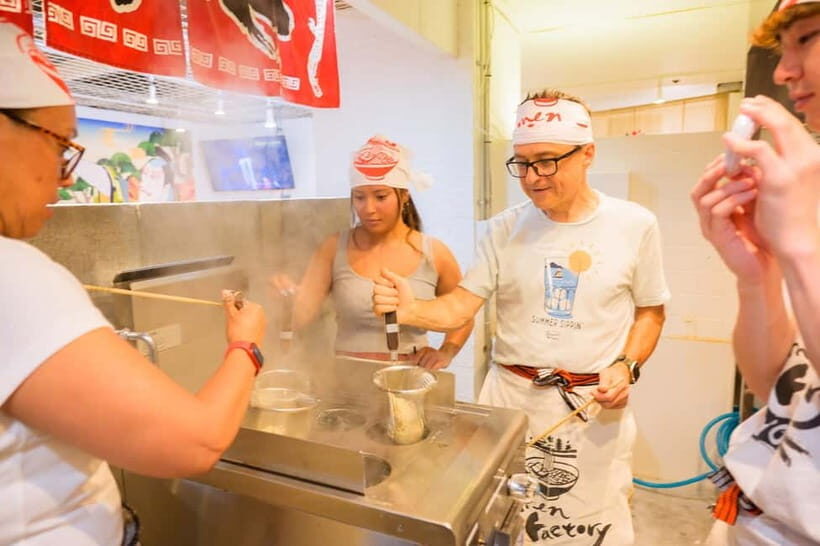 Lake Kawaguchiko: Ramen Cooking Class with Souvenir - About the Fuji Setting and the Timing Around Lake Kawaguchiko