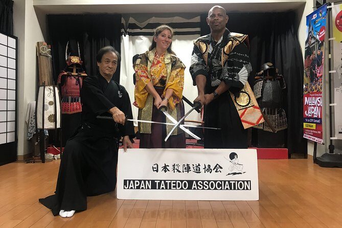 Learn The Katana 'Sword' Technique of Samurai and Ninja - Katana Basics in Motion: How to Hold the Sword and Learn 8 Katas