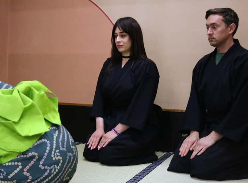 Learn Zen in a class of making Matcha tea near Osaka Castle - Dressing the part: hakama, dogi, and kimono that change how you move