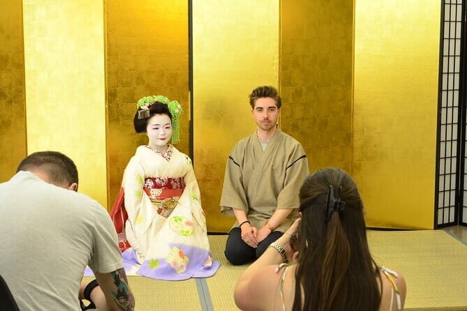 Let's make Japanese accessories with Mizuhiki - The instructor experience: patient guidance that actually gets results