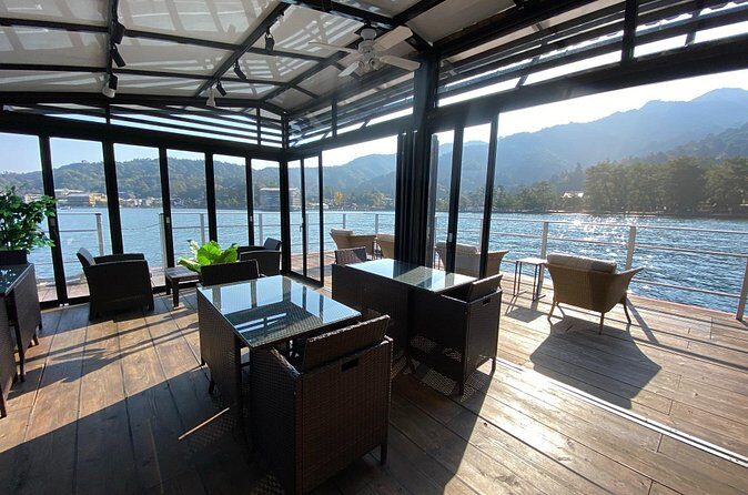 Lunch Cruise on HANAIKADA (Raft-Type Boat) with Scenic View of Miyajima - The Views You’ll Actually Care About (Miyajima + Oyster Rafts)