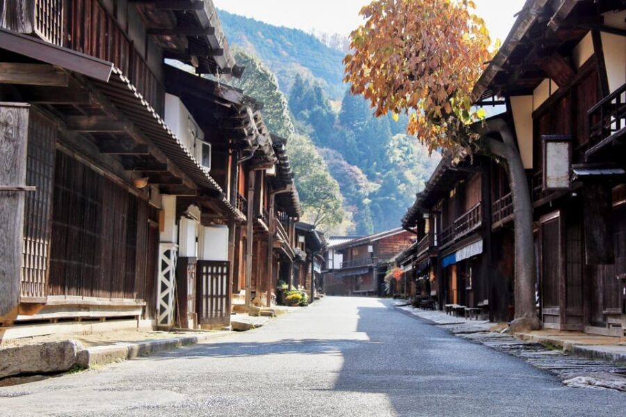 Magome-juku, Tsumago-juku & Ena-kyo 1d Bus Tour from Nagoya - Getting There from Nagoya: VIPLINER Timing and Real-World Logistics