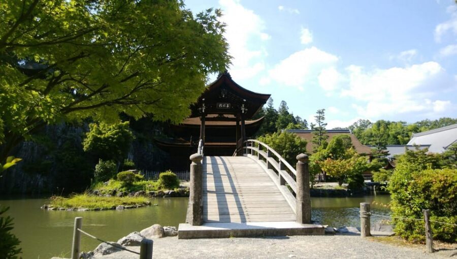 Magome-juku, Tsumago-juku & Ena-kyo 1d Bus Tour from Nagoya - Price and Value: What $61 Gets You in One Long Day