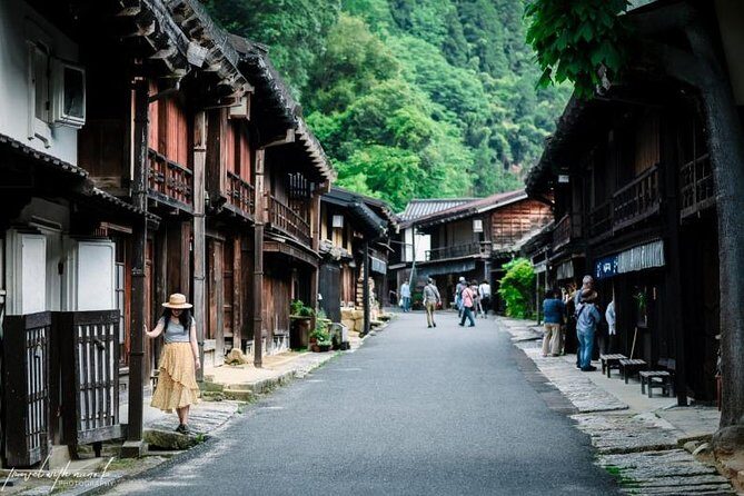 Magome & Tsumago Nakasendo Full-Day Private Trip with Government-Licensed Guide - Magome-juku: Stone Walkways, Shops, and Valley Views on a Slope