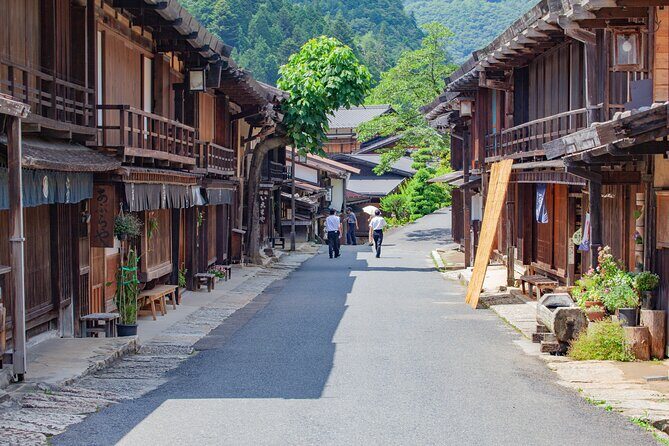Magome & Tsumago Nakasendo Trail Day Hike with Government-Licensed Guide - Why Magome to Tsumago feels like real Nakasendo time