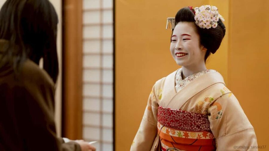 Maiko Dance and Tea Ceremony on a Noh Stage in Kyoto - Price and Value: Is $141 Worth It?