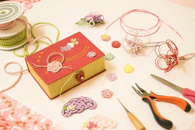Make original accessories with Mizuhiki, experience Kanazawa's traditional craft - Take-Home Practicalities: Packing, Wearing, and Gifting