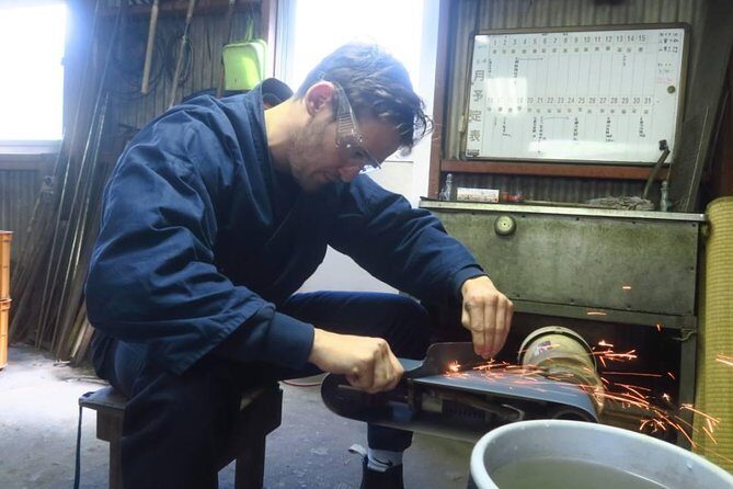 Make your own kitchen knife with a master blacksmith in Shimanto - The Hands-On Flow: Heat, Shaping, and Finishing