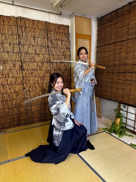 Matsumoto: Castle and Samurai Sword Fighting Night Tour - Sword fighting training: what you do with that rented sword