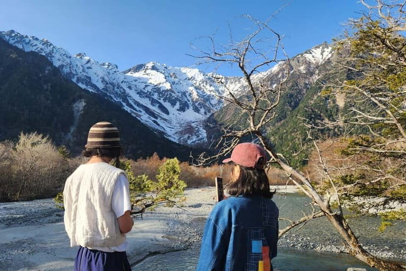 Matsumoto Castle & Best of Nagano: Kamikochi, Narai and more - Entering Matsumoto Castle, the Crow Castle experience