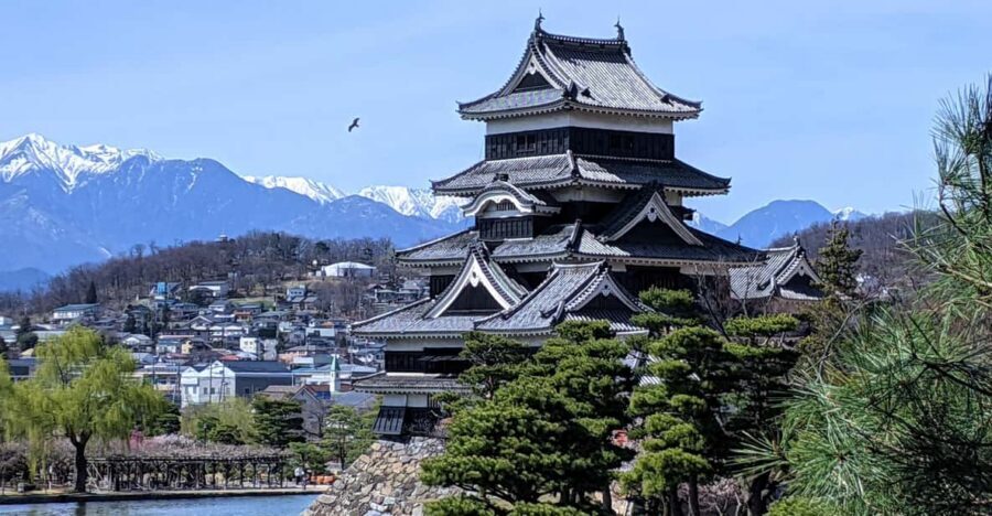Matsumoto Castle Town Walking Tour - Following Samurai Footsteps to Matsumoto Castle