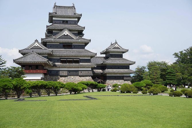 Matsumoto Private One Day Tour from Nagano - Stop 1: Matsumoto Castle and the charm of the black exterior