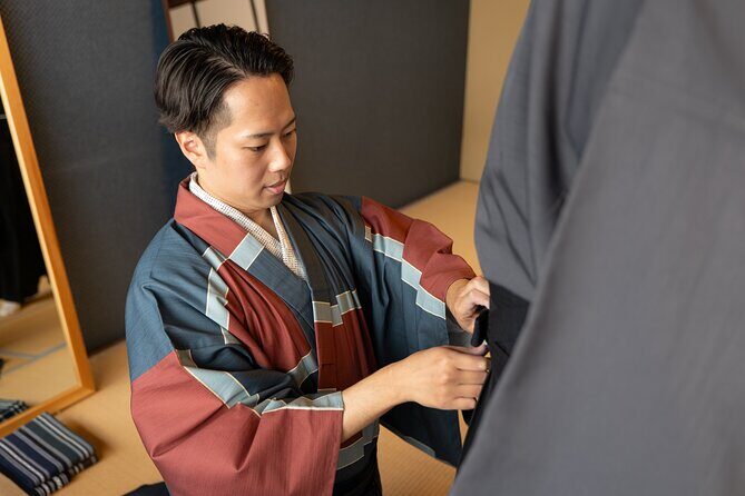 Men's Kimono Lesson and Shopping in Kyoto - Who This Kimono Lesson Fits Best