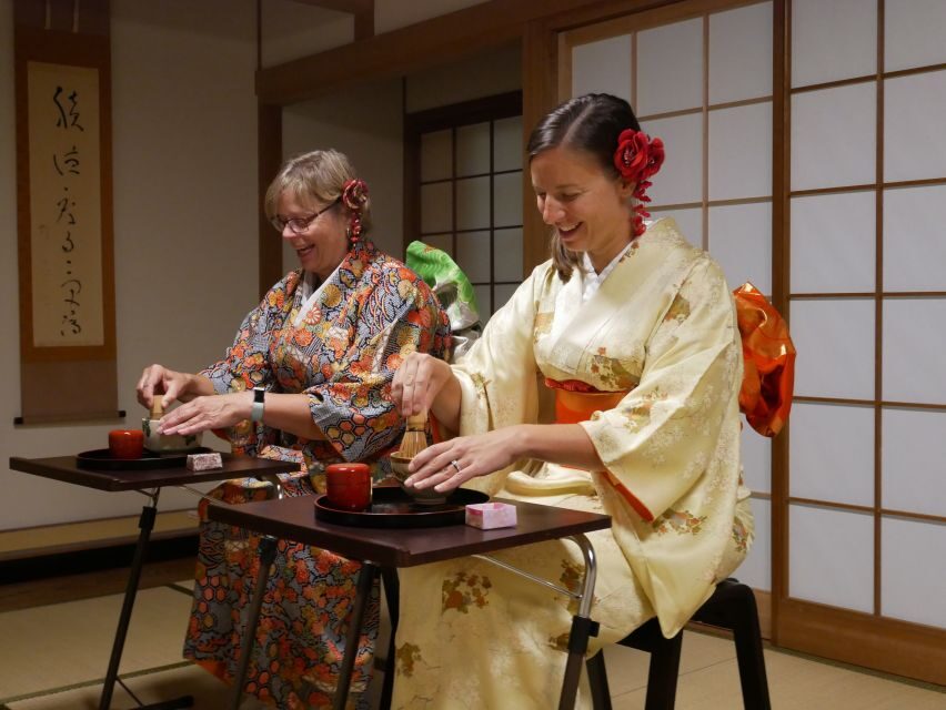 Miyajima: Cultural Experience in Zen Temple - Japanese garden photo time: when the staff handle the angles