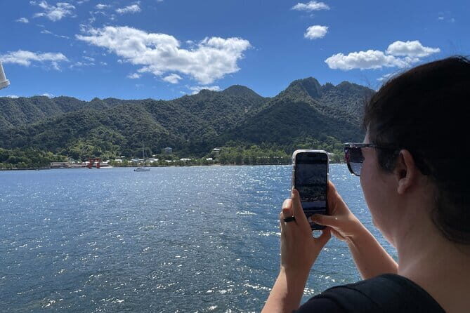 Miyajima Highlights: Itsukushima Shrine & Island Nature - First, the day makes sense: from Hiroshima to Miyajima without stress