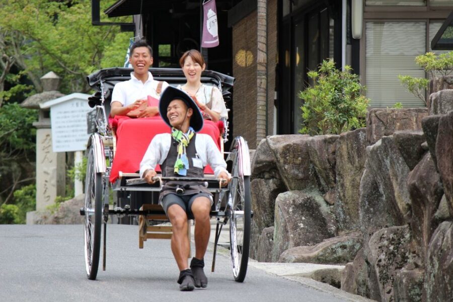 Miyajima: Private Rickshaw Tour to Itsukushima Shrine - Senjokaku Shrine (130-minute option): Hideyoshi’s legacy and sea views