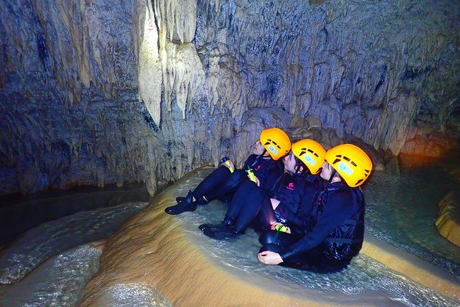 [Miyako Island / Half Day] Pumpkin Limestone Cave & Sea Kayaking - Canoeing first: what to expect on the sea part