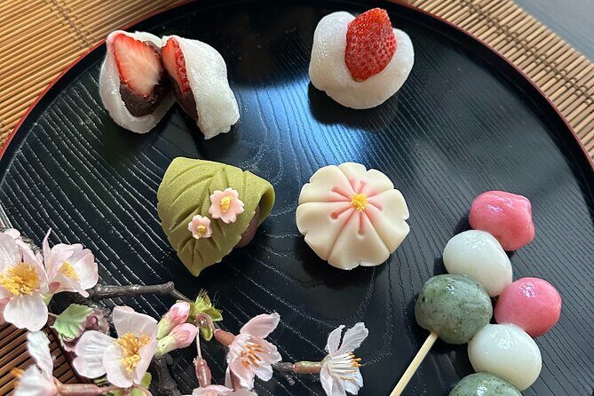 Mochi and Nerikiri Wagashi Combination Cooking Class - Cats, allergies, and the small reality of a home kitchen