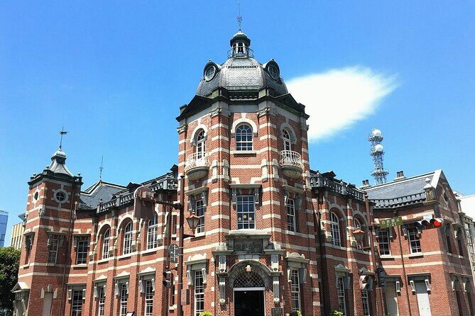 Morioka City Cycle with local guide: Temples, Treats & Townscapes - Morioka Castle Ruins Park and Iwate Park: feudal stones, easy pacing