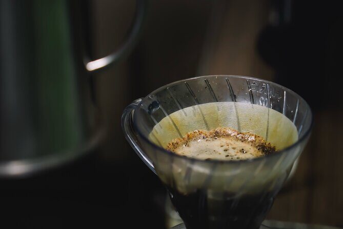 Morning Zen Meditation at a Kyoto Café - 10 Minutes of Mantra Chanting: Sound as a Training Tool