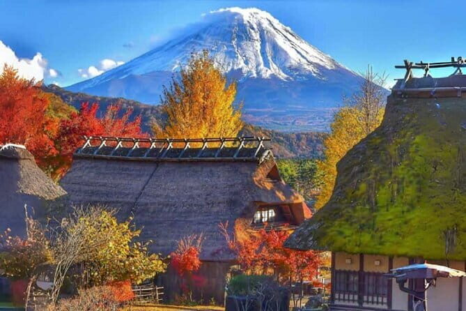 Mount Fuji Day Tour:Lake Kawaguchi, HealingVillage,Oshino Hakkai - Stop 1: Arakurayama Sengen Park for that early Fuji viewpoint