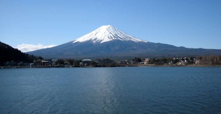Mount Fuji: Full-Day Tour with Private Van - Tokyo pickup to the Fuji Visitor Center: the morning that sets the tone
