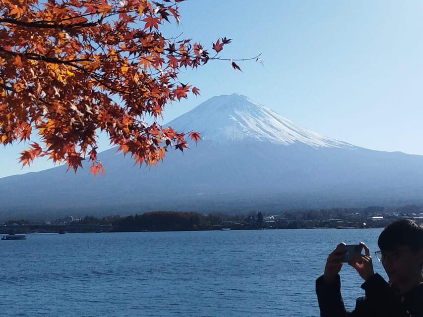 Mount Fuji-Lake Kawaguchi Private Tour with Bilingual Driver - Ice Cave and Wind Cave: volcanic tubes that break up the routine