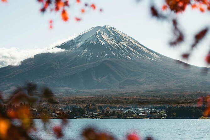 Mount Fuji Private Tour With English Speaking Driver - Lake Kawaguchiko for classic views and easy wandering
